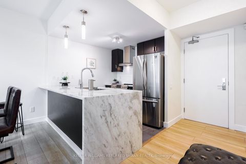 Photo 11 at 19 Town Centre Court, Bendale, Toronto