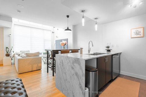 Photo 15 at 19 Town Centre Court, Bendale, Toronto