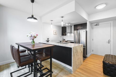 Photo 17 at 19 Town Centre Court, Bendale, Toronto