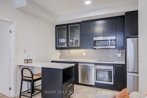 Photo 4 at 506 - 399 Spring Garden Avenue, Willowdale East, Toronto