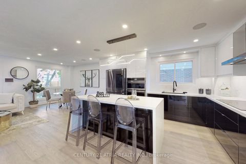 Photo 6 at 42 Coventry Court, Crosby, Richmond Hill