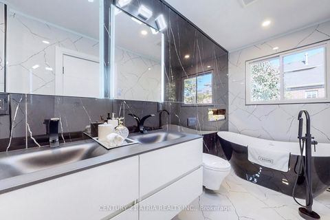 Photo 13 at 42 Coventry Court, Crosby, Richmond Hill