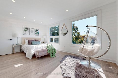 Photo 15 at 42 Coventry Court, Crosby, Richmond Hill