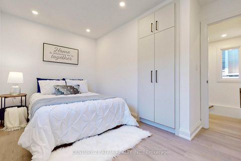 Photo 18 at 42 Coventry Court, Crosby, Richmond Hill