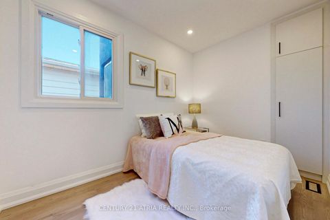 Photo 19 at 42 Coventry Court, Crosby, Richmond Hill