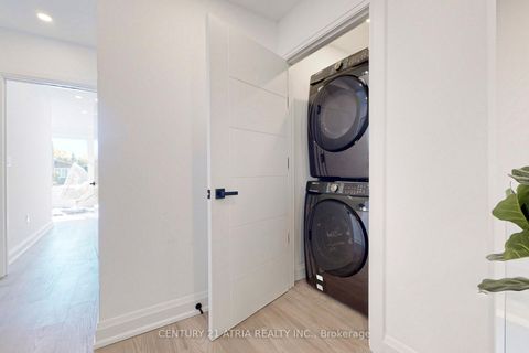 Photo 21 at 42 Coventry Court, Crosby, Richmond Hill