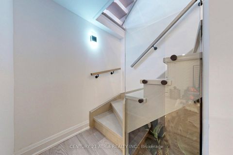 Photo 22 at 42 Coventry Court, Crosby, Richmond Hill