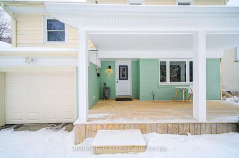 Photo 1 at 222 Richmond Street, Mill Pond, Richmond Hill