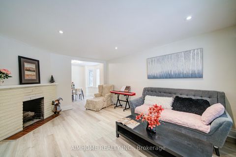 Photo 11 at 222 Richmond Street, Mill Pond, Richmond Hill