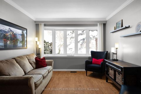 Photo 7 at 27 Ottaway Avenue, Wellington, Barrie