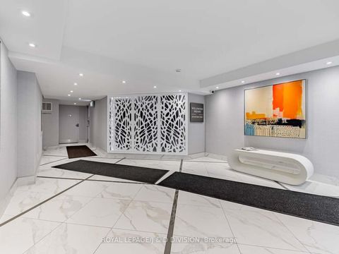 Photo 20 at 305 - 18 Stafford Street, Niagara, Toronto