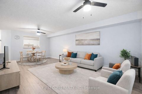 Photo 7 at 812 - 260 Davis Drive, Central Newmarket, Newmarket