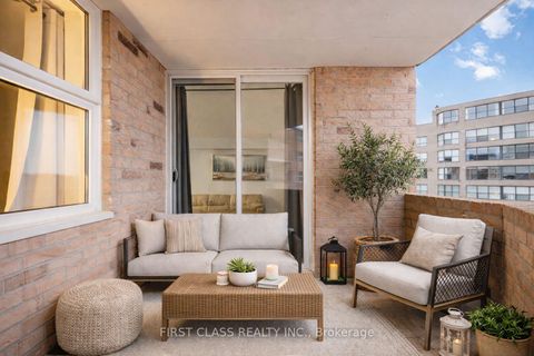 Photo 17 at 812 - 260 Davis Drive, Central Newmarket, Newmarket