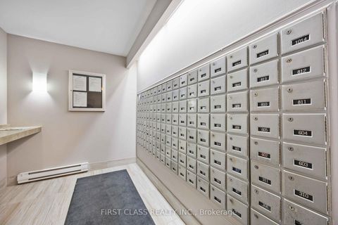 Photo 19 at 812 - 260 Davis Drive, Central Newmarket, Newmarket