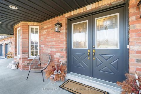 Photo 6 at 2040 Lea Road, Alcona, Innisfil