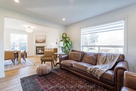 Photo 15 at 2040 Lea Road, Alcona, Innisfil