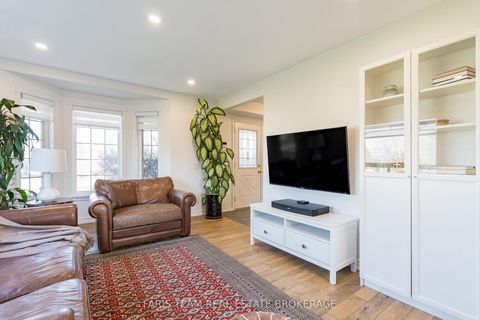 Photo 16 at 2040 Lea Road, Alcona, Innisfil