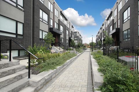 Photo 2 at 312 - 1100 Briar Hill Avenue, Belgravia, Toronto