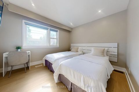 Photo 17 at 105 Betty Ann Drive, Willowdale West, Toronto