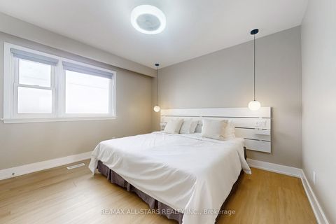 Photo 19 at 105 Betty Ann Drive, Willowdale West, Toronto