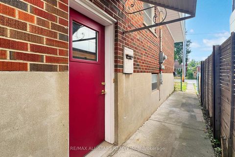 Photo 31 at 105 Betty Ann Drive, Willowdale West, Toronto