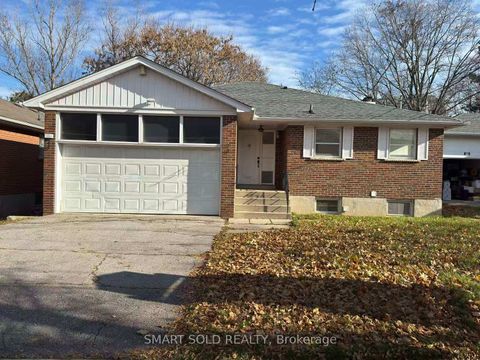 Photo 0 at 81 Maxome Avenue, Newtonbrook East, Toronto
