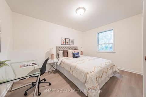 Photo 13 at 81 Maxome Avenue, Newtonbrook East, Toronto