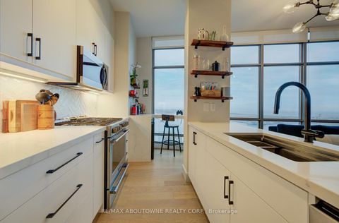 Photo 8 at Ph02 - 3 Navy Wharf Court, Waterfront Communities C1, Toronto