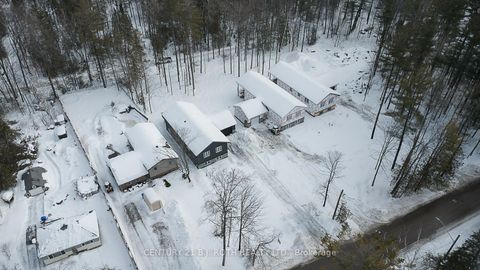 Photo 2 at 3191 Cove Avenue, Rural Innisfil, Innisfil