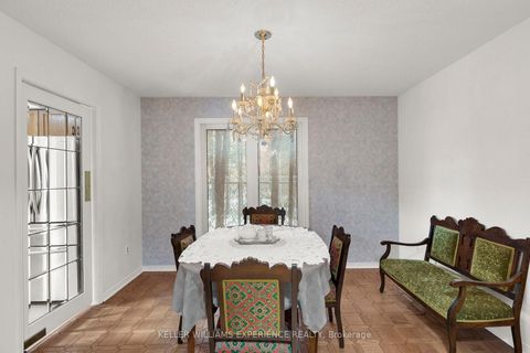 Photo 8 at 2 Heritage Road, Cookstown, Innisfil