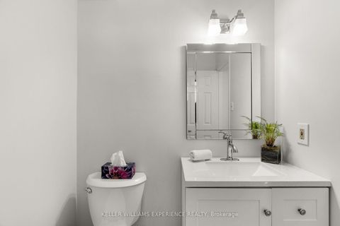 Photo 10 at 2 Heritage Road, Cookstown, Innisfil