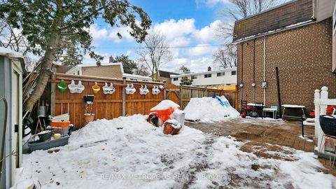 Photo 5 at 1 - 30 Sentinel Road, York University Heights, Toronto