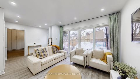 Photo 7 at 1 - 30 Sentinel Road, York University Heights, Toronto