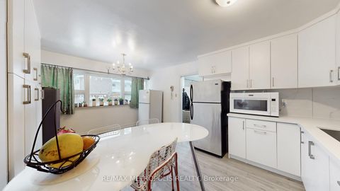 Photo 15 at 1 - 30 Sentinel Road, York University Heights, Toronto