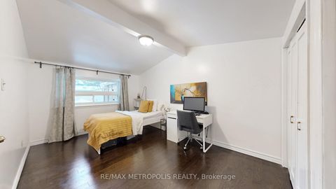 Photo 21 at 1 - 30 Sentinel Road, York University Heights, Toronto