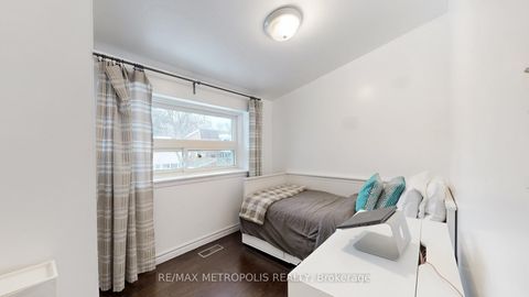 Photo 29 at 1 - 30 Sentinel Road, York University Heights, Toronto