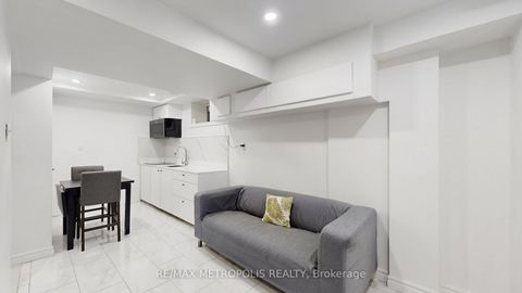 Photo 33 at 1 - 30 Sentinel Road, York University Heights, Toronto