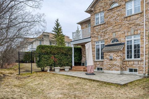 Photo 5 at 59 Stonecliffe Crescent, Aurora Estates, Aurora