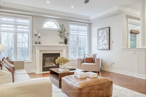 Photo 17 at 59 Stonecliffe Crescent, Aurora Estates, Aurora