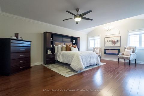 Photo 33 at 59 Stonecliffe Crescent, Aurora Estates, Aurora