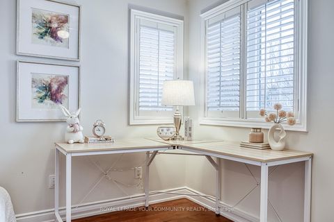 Photo 42 at 59 Stonecliffe Crescent, Aurora Estates, Aurora