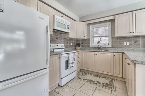 Photo 13 at 46 Silverstone Crescent, Keswick South, Georgina