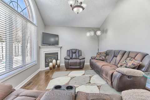 Photo 19 at 46 Silverstone Crescent, Keswick South, Georgina