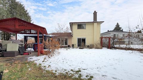 Photo 18 at 11 Conamore Crescent, York University Heights, Toronto