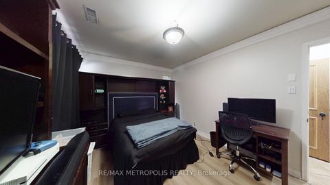 Photo 38 at 11 Conamore Crescent, York University Heights, Toronto