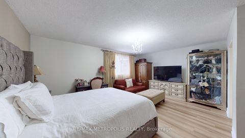 Photo 44 at 11 Conamore Crescent, York University Heights, Toronto