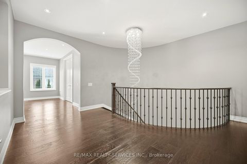 Photo 30 at 36 West Coast Trail, Nobleton, King