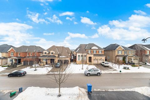 Photo 42 at 36 West Coast Trail, Nobleton, King