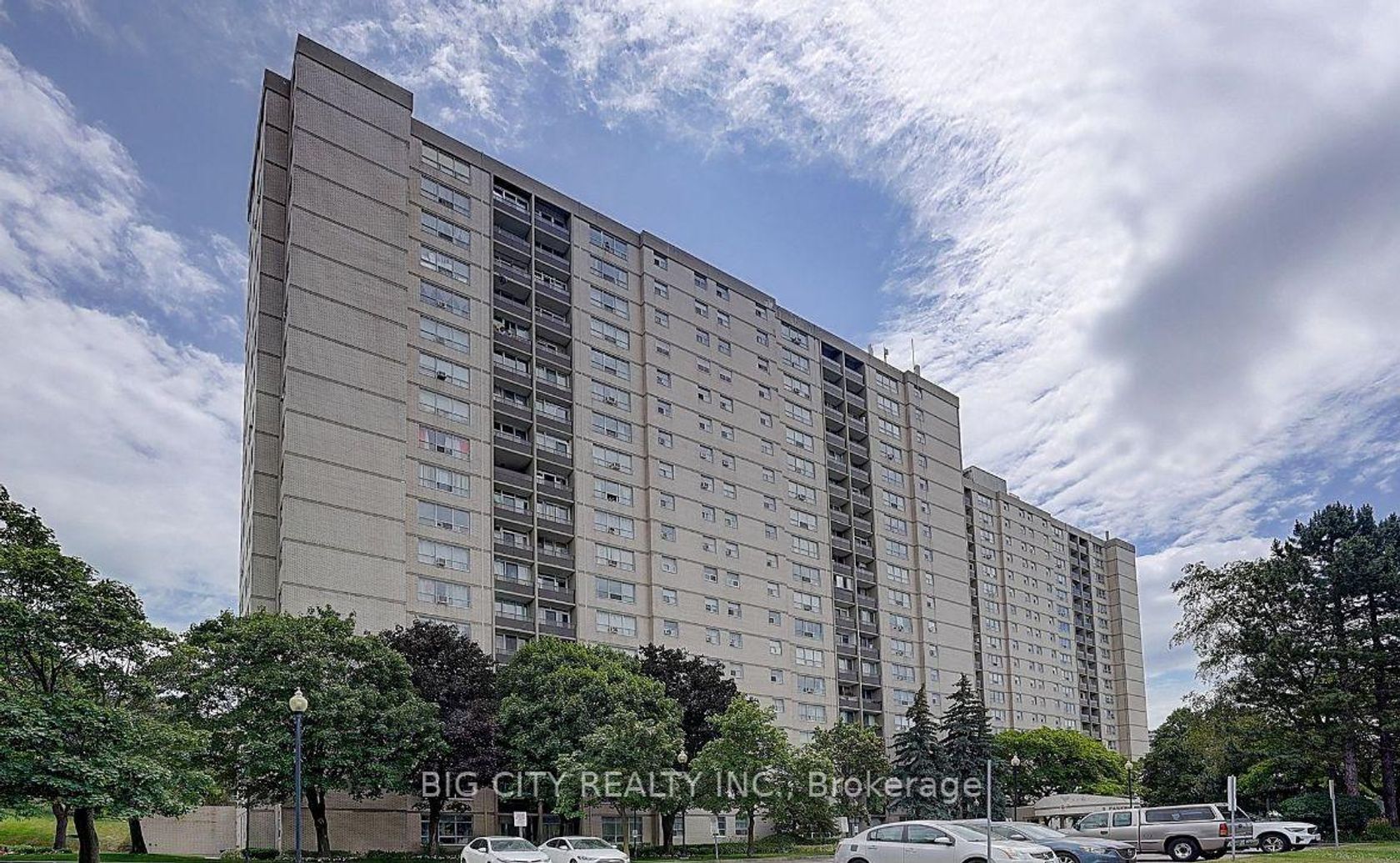 1209 - 5 Parkway Forest Drive, Henry Farm, Toronto 