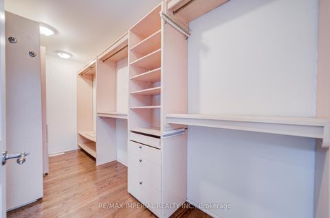 Photo 15 at 20 Blackforest Drive, Oak Ridges, Richmond Hill